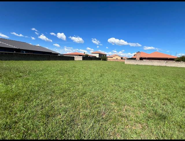696M² VACANT LAND FOR SALE IN RISIVILLE